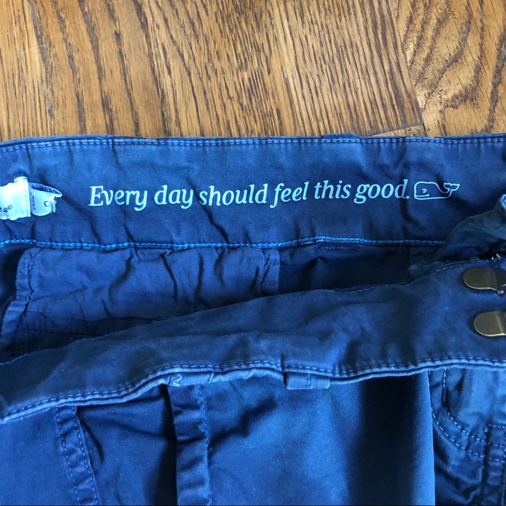 SOLD 🔴 Vineyard Vines | Everyday Navy Shorts - Picture 6 of 8